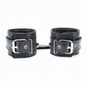 Чёрные кожаные оковы с клепками - БДСМ Арсенал - купить с доставкой в Находке