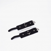 Черные кожаные наручники с хромированной фурнитурой - Crazy Handmade - купить с доставкой в Находке