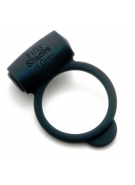 Темно-серое эрекционное кольцо Vibrating Love Ring с вибрацией - Fifty Shades of Grey - в Находке купить с доставкой