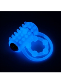 Голубое, светящееся в темноте виброкольцо Lumino Play Vibrating Penis Ring - Lovetoy - в Находке купить с доставкой