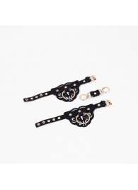 Черные кожаные наручники с клепками, кольцами и золотистой фурнитурой - Crazy Handmade - купить с доставкой в Находке