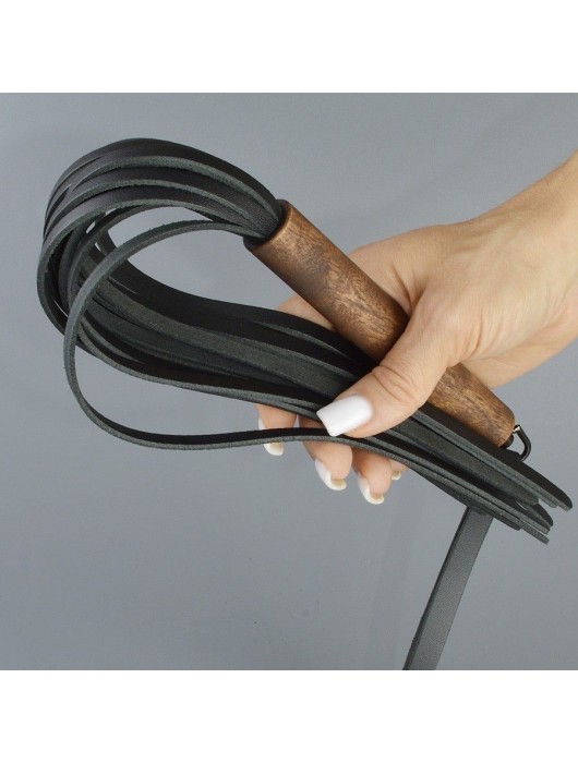 Черная кожаная плеть с деревянной рукоятью - 44 см. - Sitabella - купить с доставкой в Находке