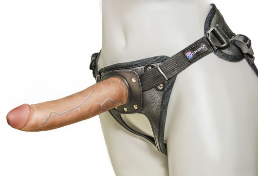 Насадка-фаллоимитатор на кожаных трусиках Harness Ultra Realistic 7  - 18 см. - LOVETOY (А-Полимер) - купить с доставкой в Находке
